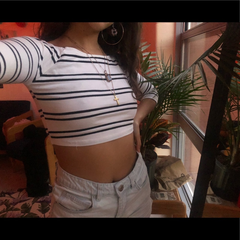 Striped long sleeve crop top